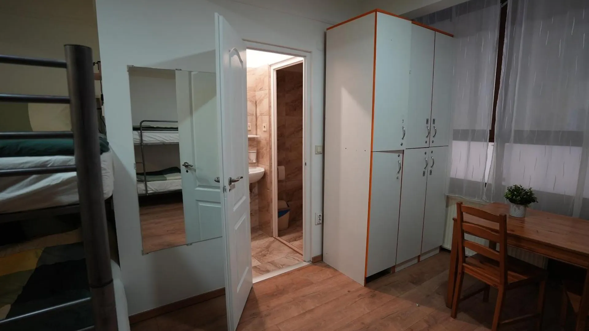 Center Hostel And Guest House Budapest