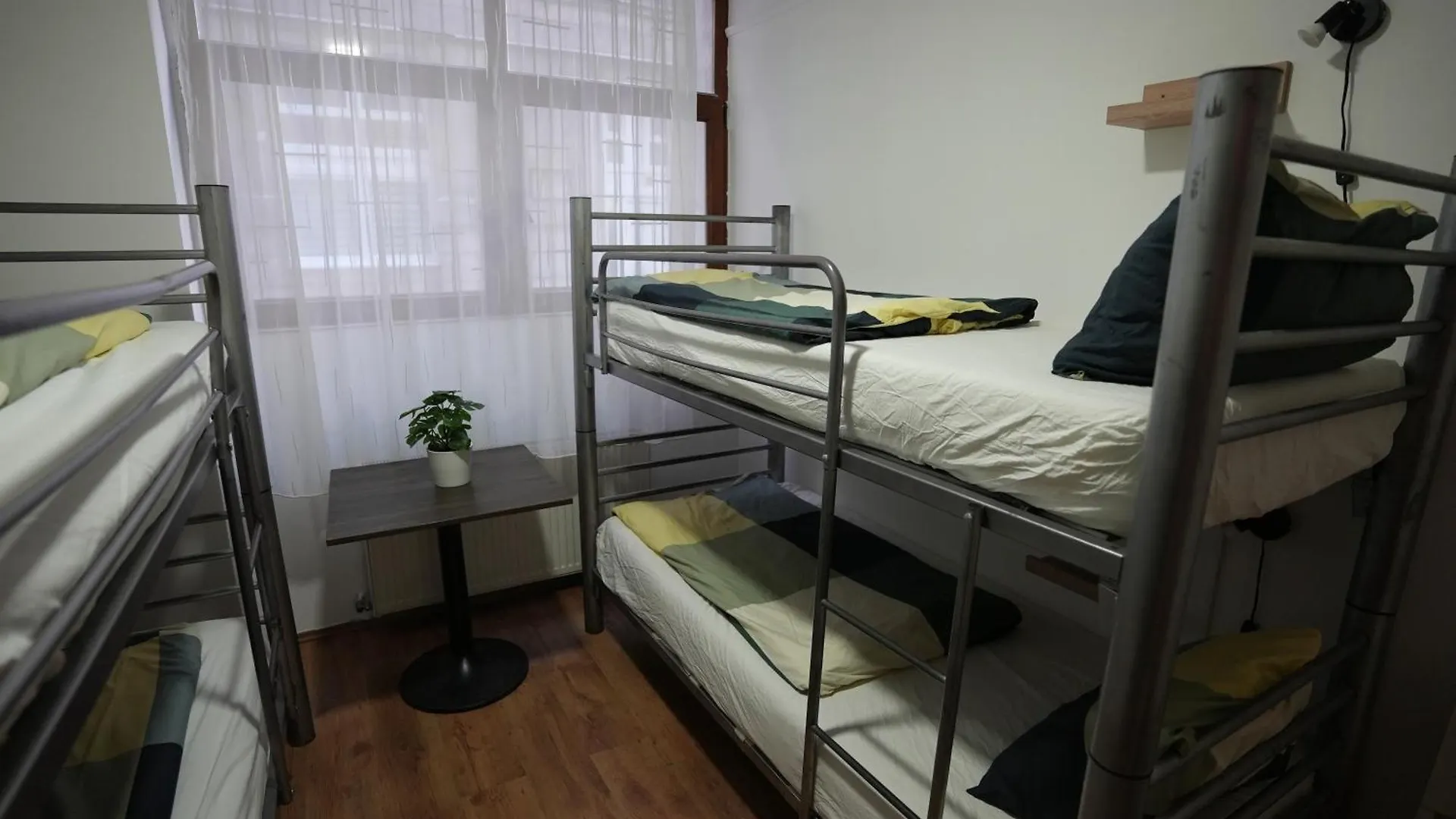 Center Hostel And Guest House Budapest 0*,