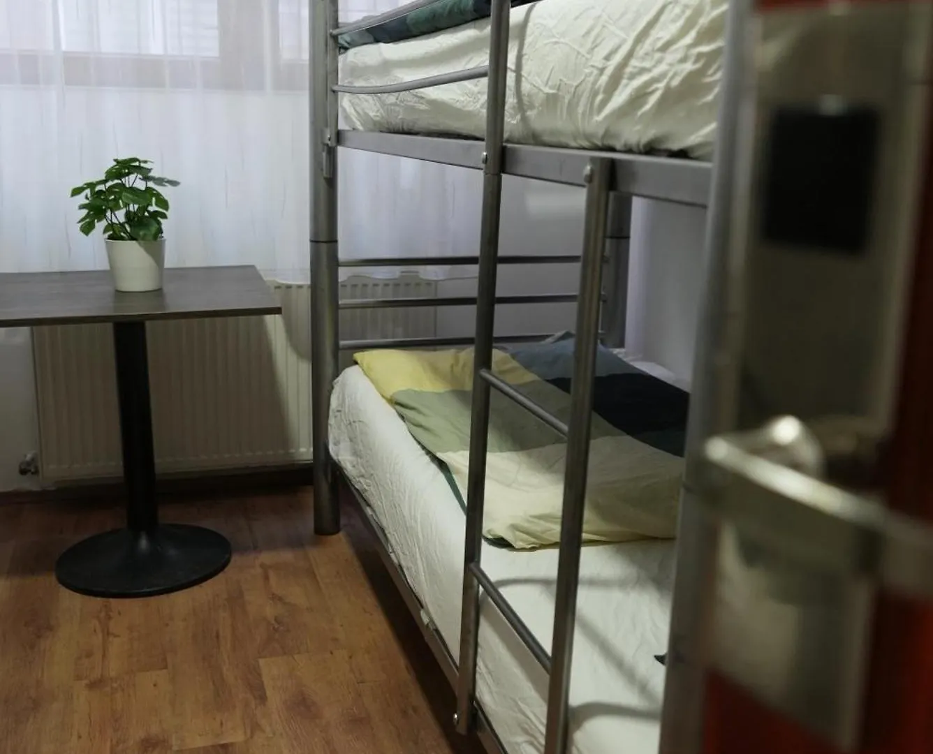 Center Hostel And Guest House Budapest 0*,